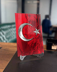Türk Bayrağı 16 Cam Tablo, şık tasarımlı yüksek kaliteli UV baskı, ofis ve ev dekorasyonu için ideal.