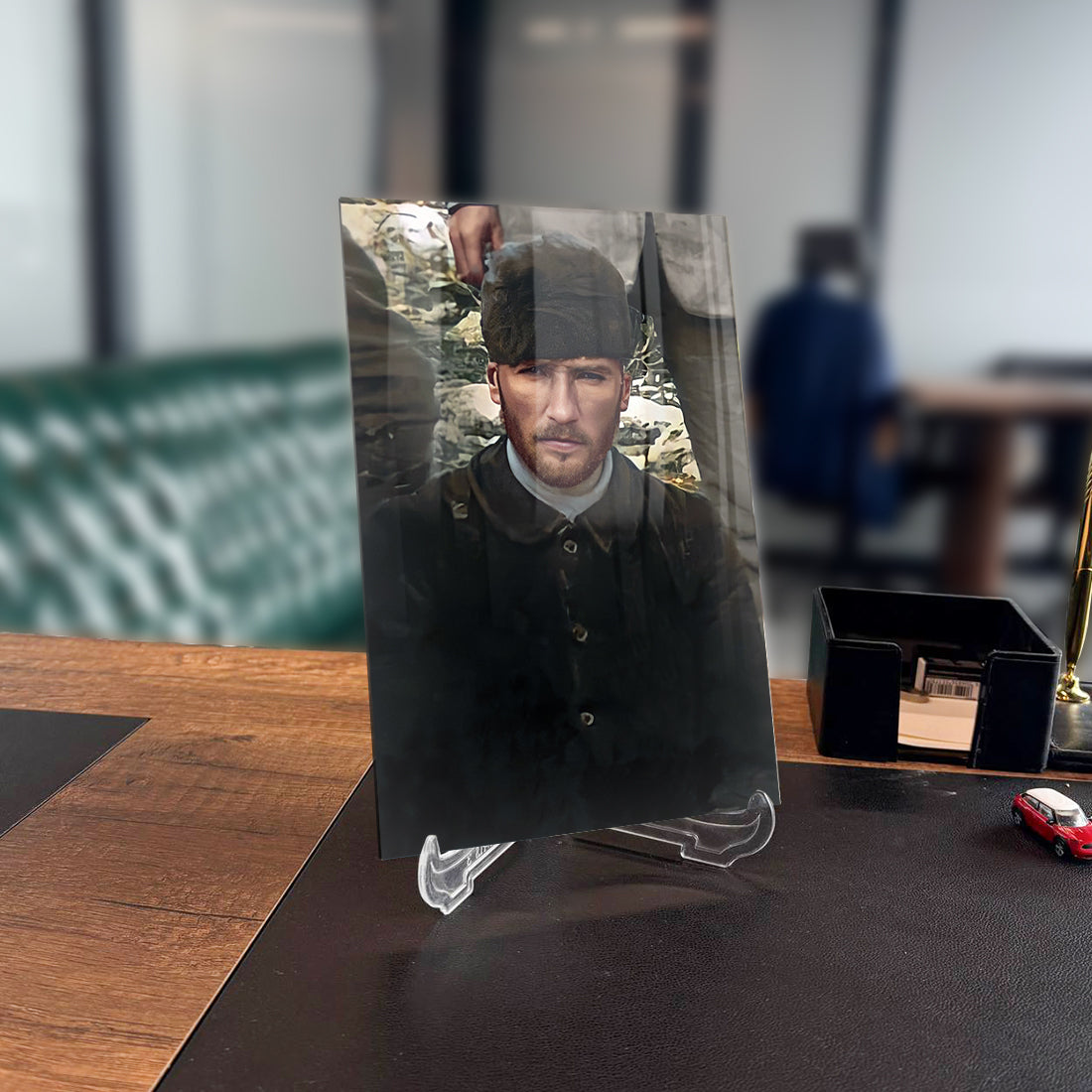 Atatürk 129 Cam Tablo, şık ofis dekoru, UV baskı ile cam yüzeyde özel tasarım, 4 mm temperli cam.