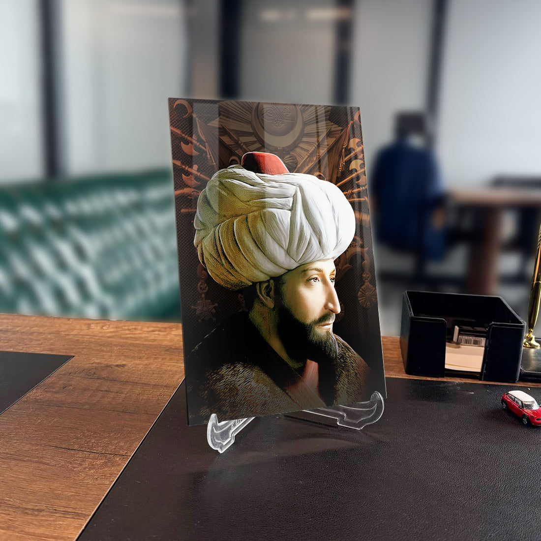 Fatih Sultan Mehmet glass art piece with vivid UV print, designed for modern interiors.