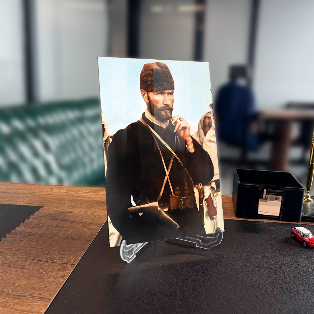 Atatürk 218 Cam Tablo showcasing high-quality UV printing on glass, perfect for elegant decor.