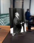 Atatürk 195 cam tablo, şık ofis dekoru, yüksek kaliteli UV baskı ile tasarlanmış cam sanat eseri.