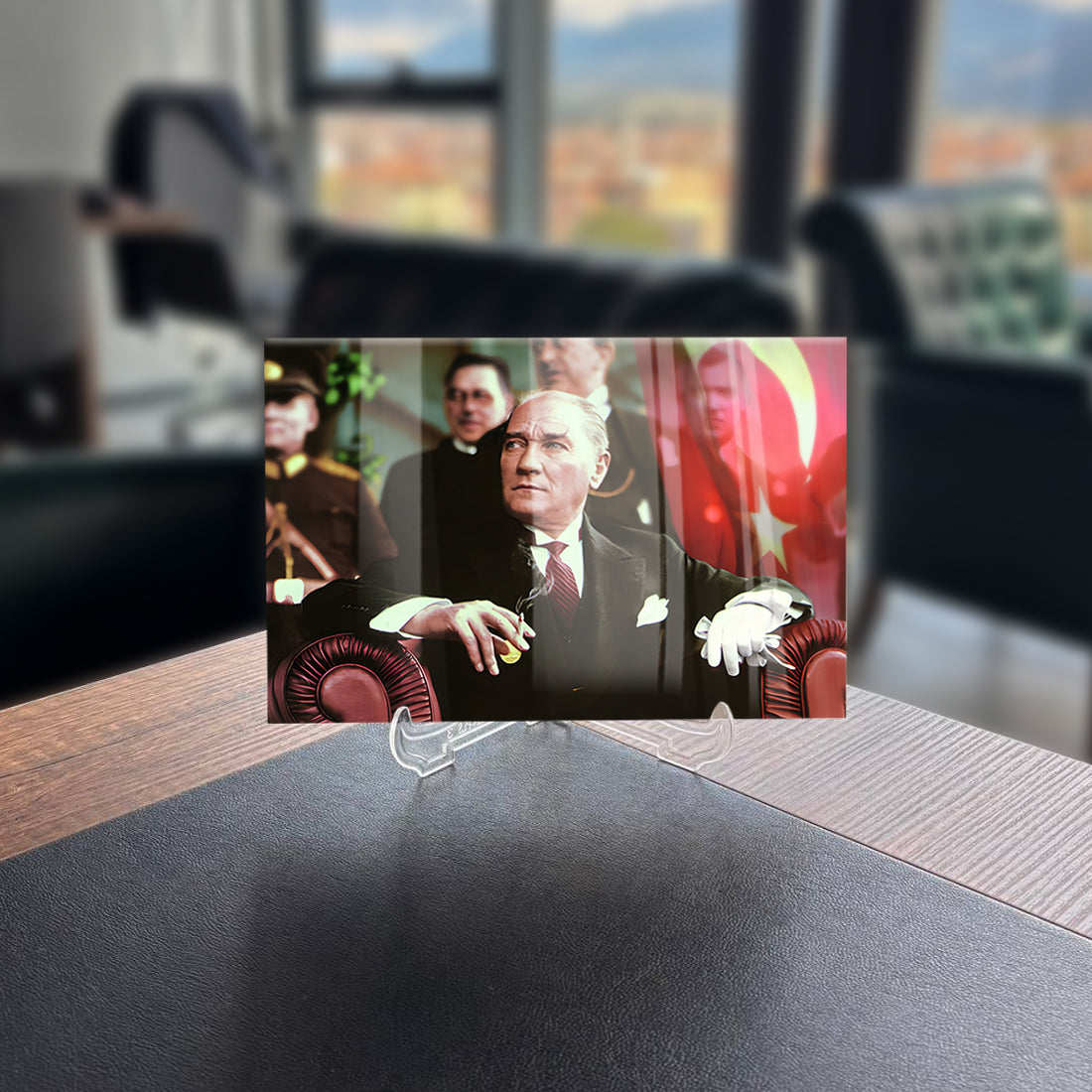 Atatürk 180 Cam Tablo, 4 mm kalınlığında yüksek kaliteli temperli cam, uv baskı ile özelleştirilmiş tasarım.