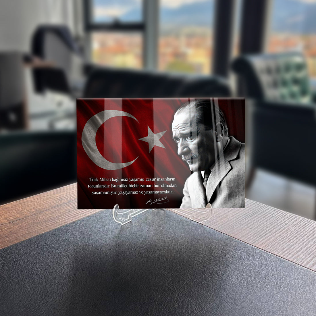 Atatürk 197 cam tablo with Turkish flag design on high-quality tempered glass, showcasing a timeless art piece.