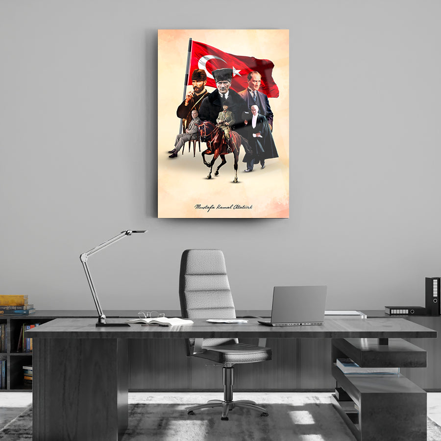 Atatürk 236 Cam Tablo duvarda, at üzerinde, Türk bayrağıyla etkinlik temalı tasarım.