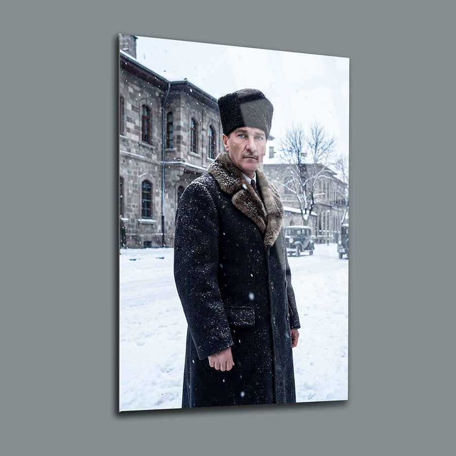 Atatürk Karlı Ankara Kış Portresi Cam Tablo | SRD Concept