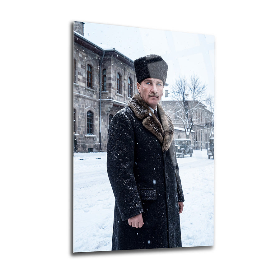 Atatürk Karlı Ankara Kış Portresi Cam Tablo | SRD Concept