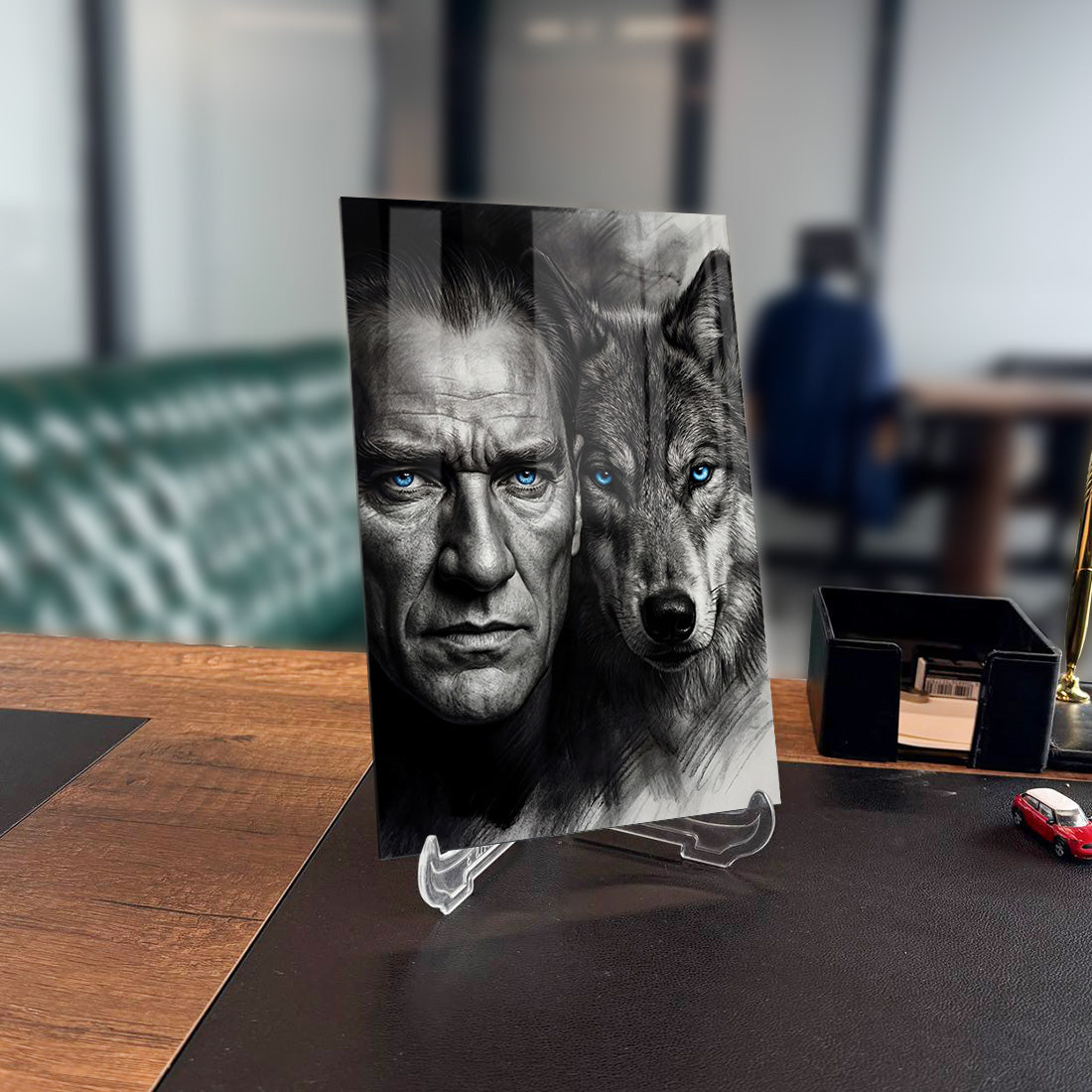 Atatürk Bozkurt Yakın Çekim Mavi Göz Karakalem Cam Tablo | SRD Concept