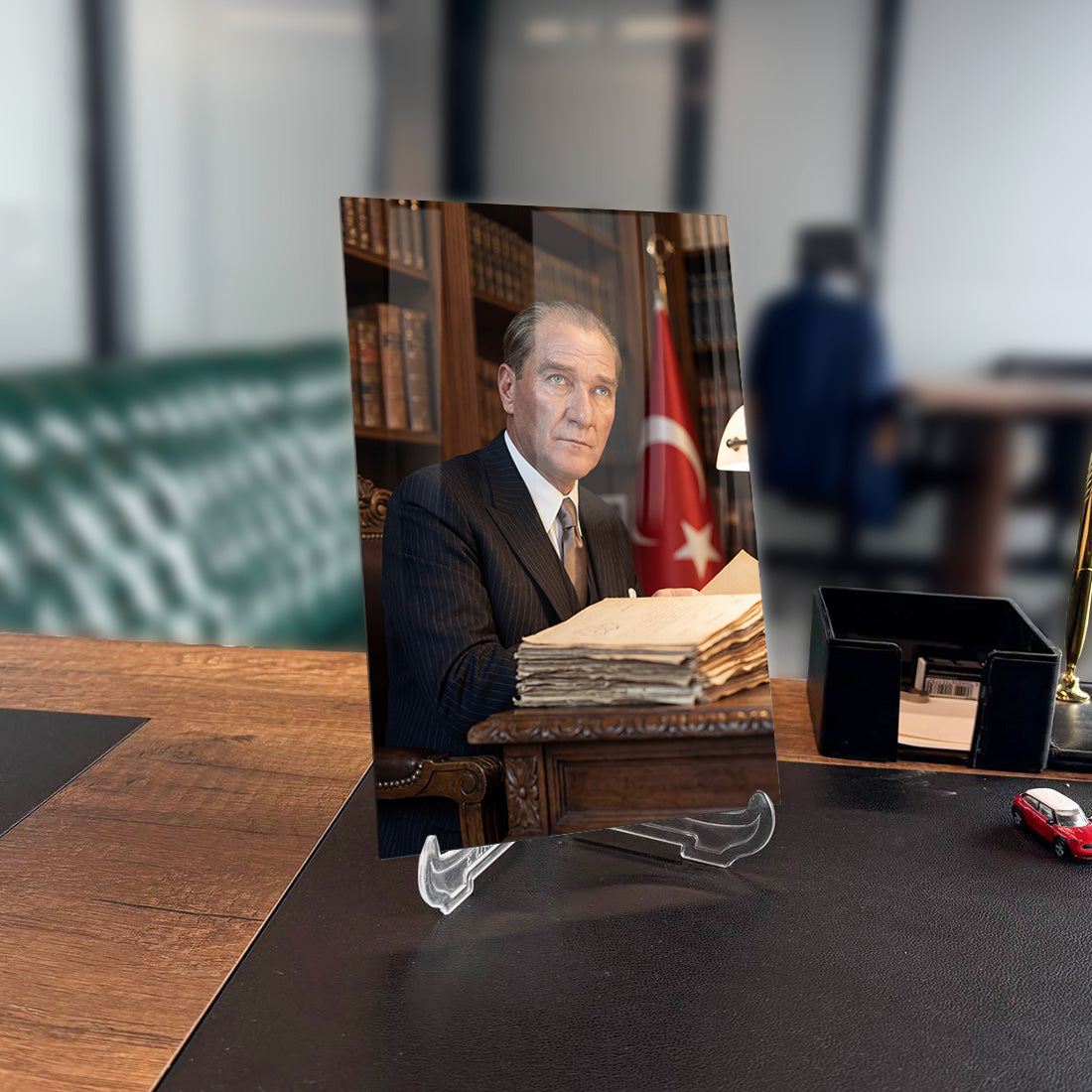 Atatürk Portresi Kütüphane Temalı Cam Tablo | SRD Concept