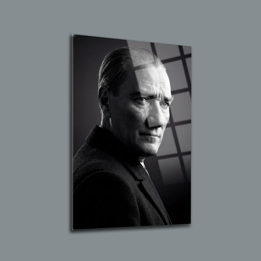 Atatürk Siyah Beyaz Klasik Portre Cam Tablo | SRD Concept