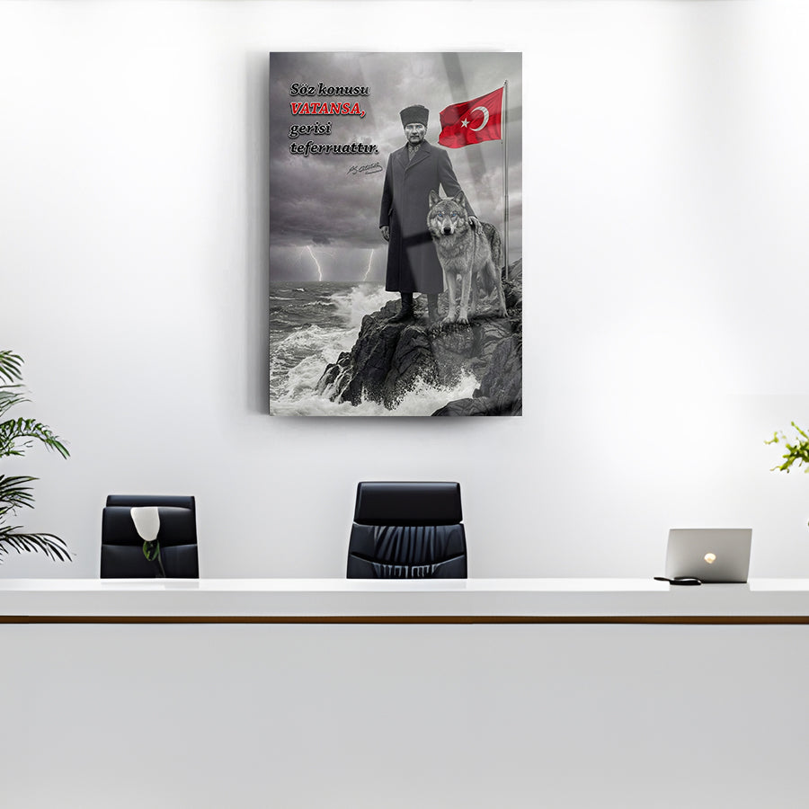 Atatürk Bayrak ve Kurt Temalı Cam Tablo | SRD Concept