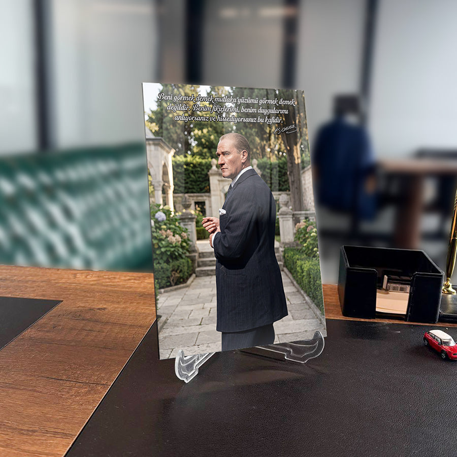 Atatürk YZ 565 Cam Tablo